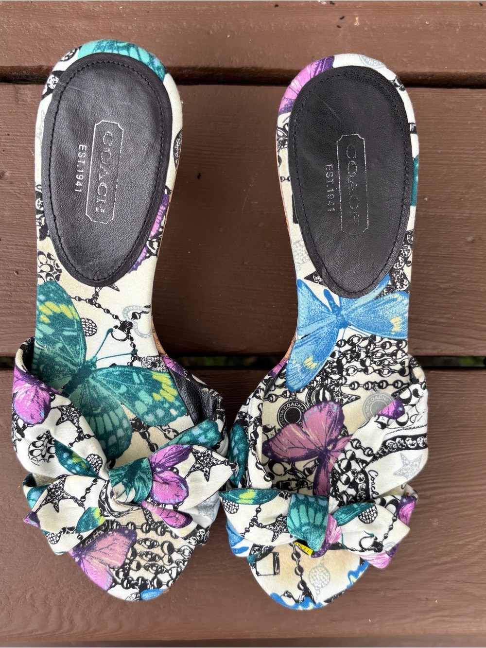 Vintage Coach butterfly-print sandals | Size 7